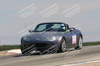 media/Jun-05-2022-CalClub SCCA (Sun) [[19e9bfb4bf]]/Group 4/Race/